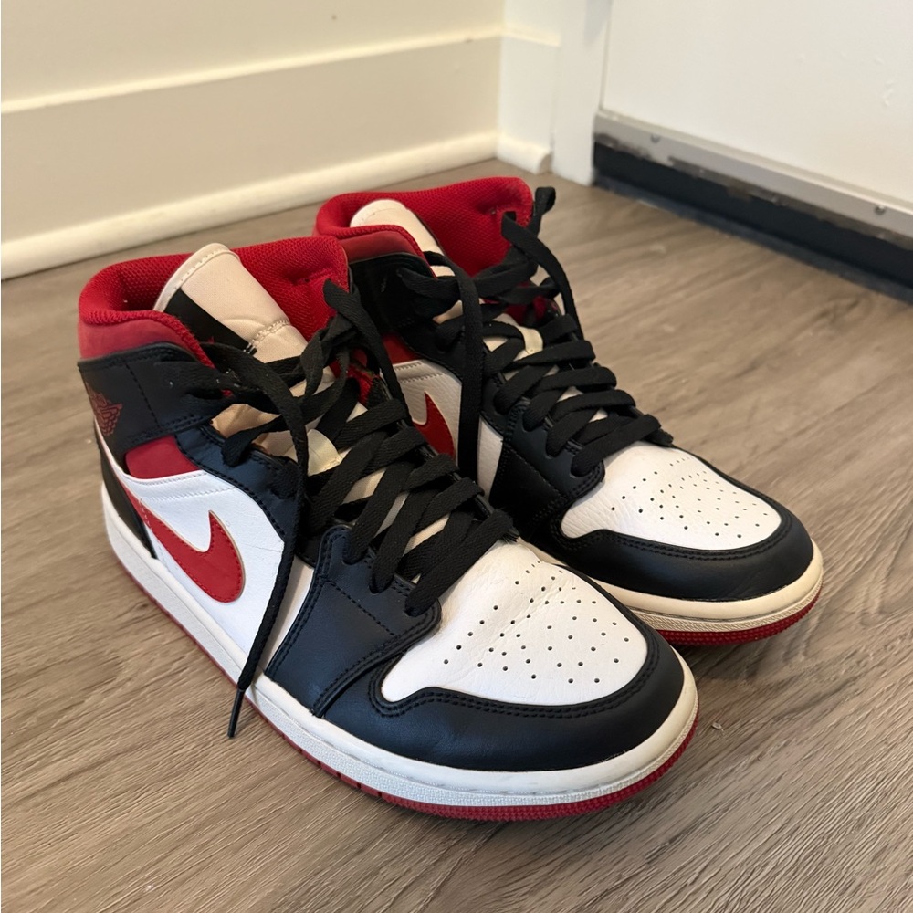Jordan 1 Mid - Gym Red White Black Colorway